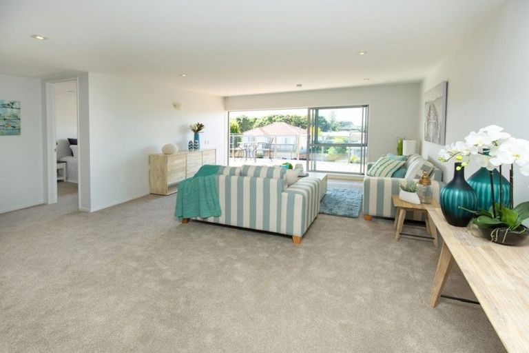 Photo of property in 303/252 Centreway Road, Orewa, 0931
