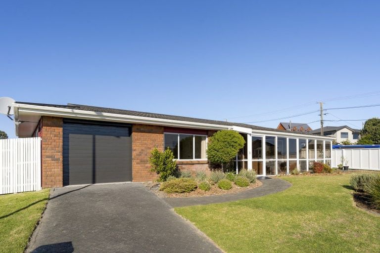 Photo of property in 2a Trinity Place, Paraparaumu Beach, Paraparaumu, 5032