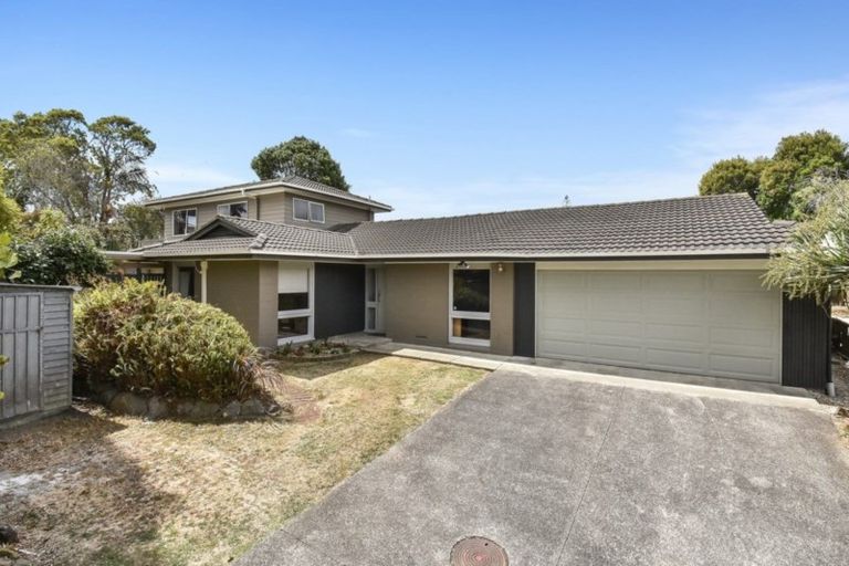 Photo of property in 11 Freshney Place, Hillpark, Auckland, 2102
