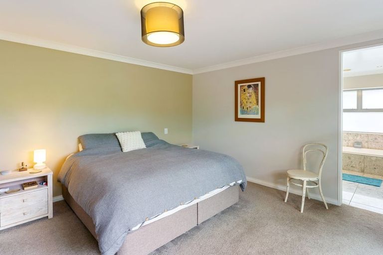 Photo of property in 9 Otupoa Way, Paraparaumu, 5032