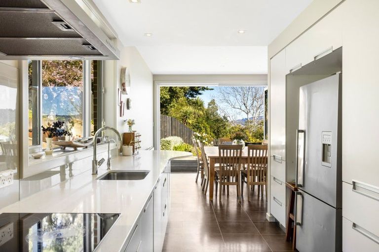 Photo of property in 3 Rosehill Road, Macandrew Bay, Dunedin, 9077