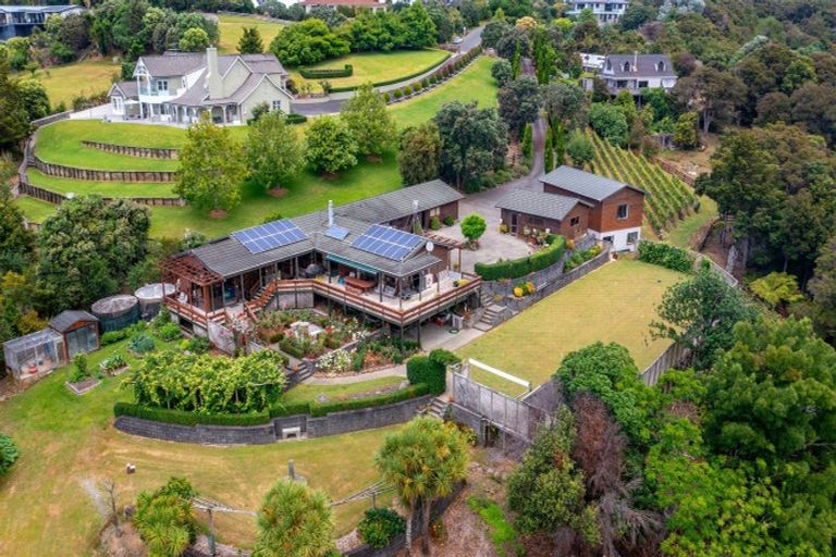 Photo of property in 76 Brick Bay Drive, Sandspit, Warkworth, 0982