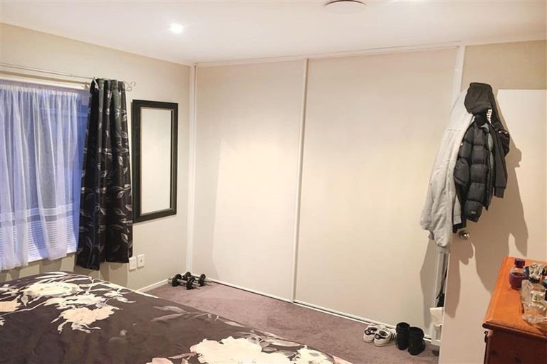 Photo of property in 3 Bernina Place, Weymouth, Auckland, 2103