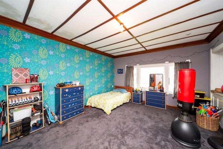 Photo of property in 19 Burns Street, Hawera, 4610