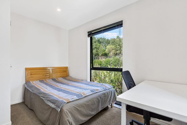 Photo of property in 46 Akeake Lane, Albany Heights, Auckland, 0632