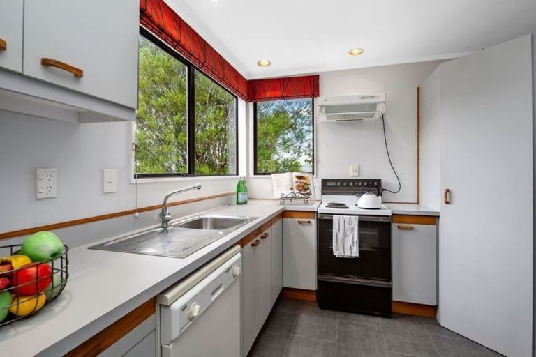 Photo of property in 45b Larsen Crescent, Tawa, Wellington, 5028