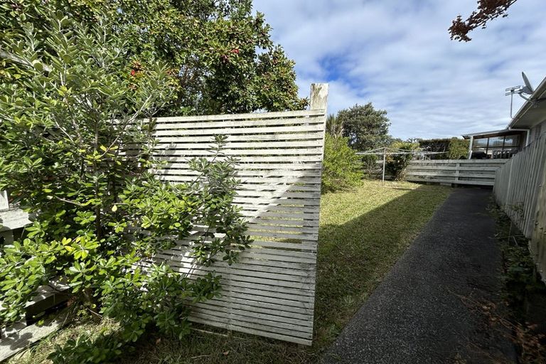Photo of property in 13a Pamela Place, New Lynn, Auckland, 0600