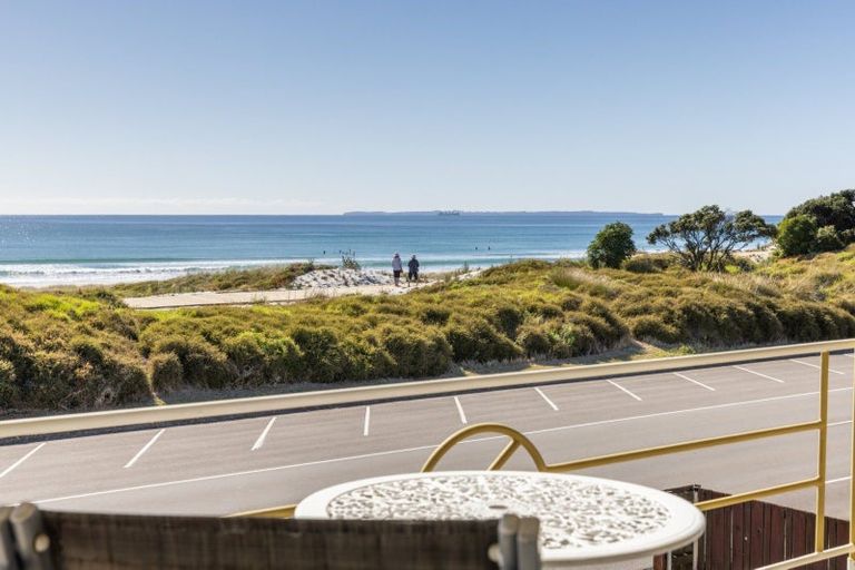 Photo of property in 128 Marine Parade, Mount Maunganui, 3116