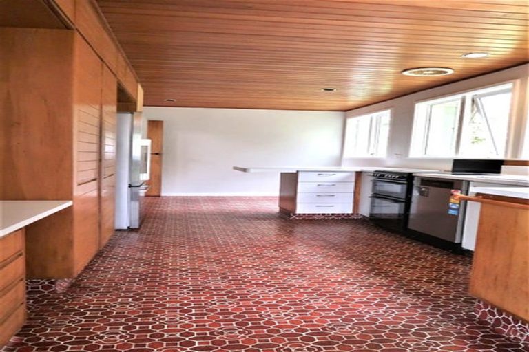 Photo of property in 9 Ardross Avenue, Khandallah, Wellington, 6035