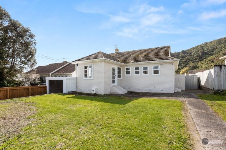 Photo of property in 66 Wilkie Crescent, Naenae, Lower Hutt, 5011