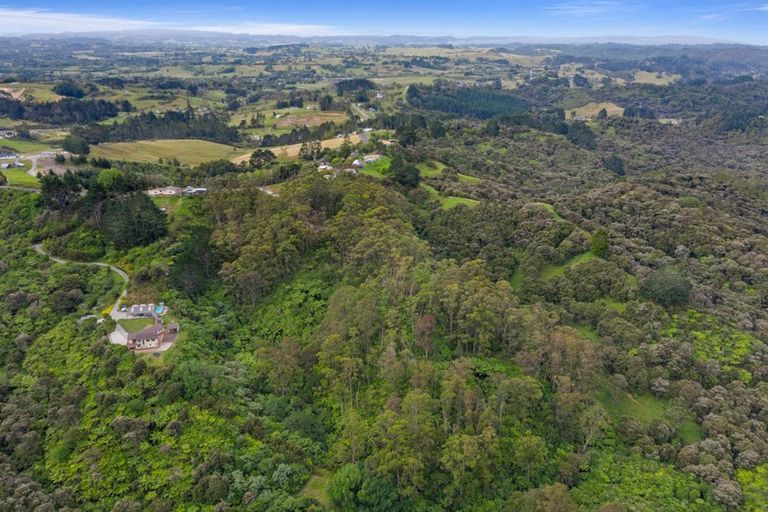 Photo of property in 68 Foley Quarry Road, Dairy Flat, 0792