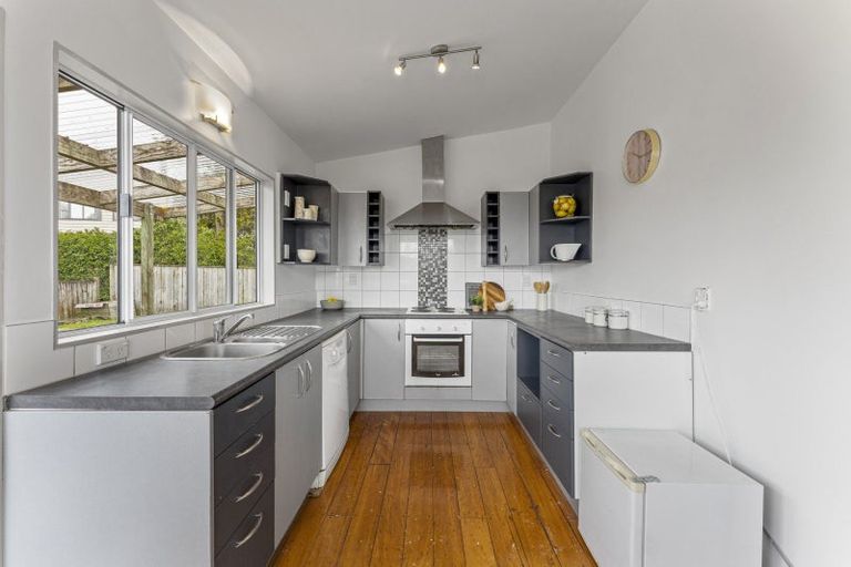 Photo of property in 3b Ruru Road, Otaihanga, Paraparaumu, 5036