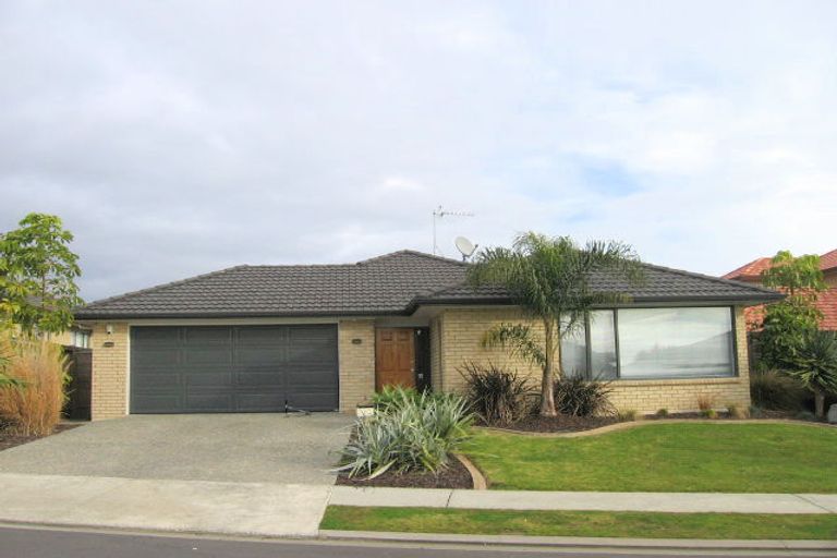 Photo of property in 7 Willowbank Close, East Tamaki Heights, Auckland, 2016