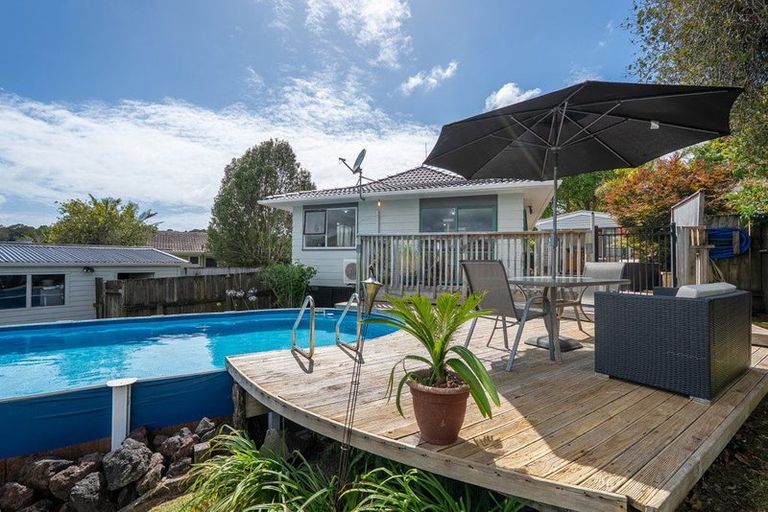 Photo of property in 4 Spinella Drive, Bayview, Auckland, 0629
