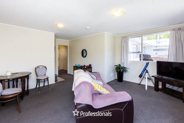 Photo of property in 1/56 Gemstone Drive, Birchville, Upper Hutt, 5018