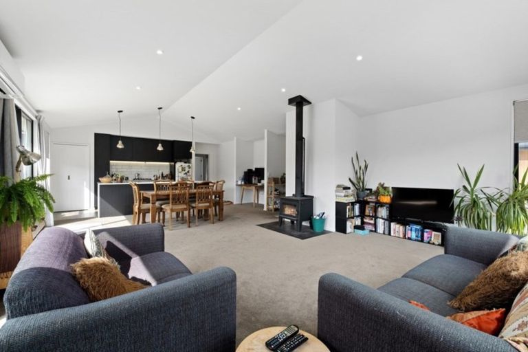 Photo of property in 51 Kirimoko Crescent, Wanaka, 9305