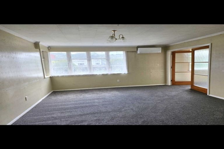 Photo of property in 1088 High Street, Taita, Lower Hutt, 5011