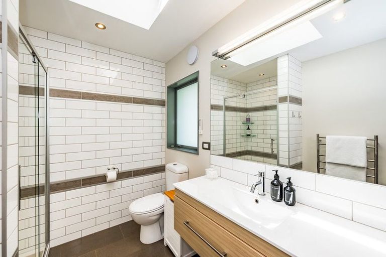 Photo of property in 4 Ferndale Drive, Waikanae, 5036