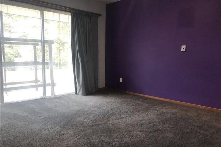 Photo of property in 1/69 Stanley Road, Glenfield, Auckland, 0629