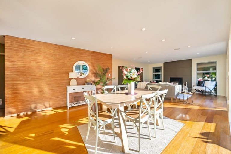 Photo of property in 25 Renown Road, Raumati South, Paraparaumu, 5032