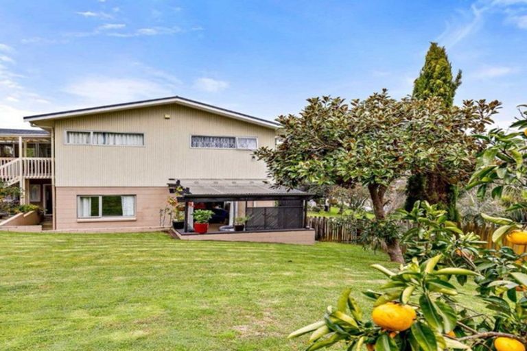 Photo of property in 80 Ravenwood Drive, Forrest Hill, Auckland, 0620