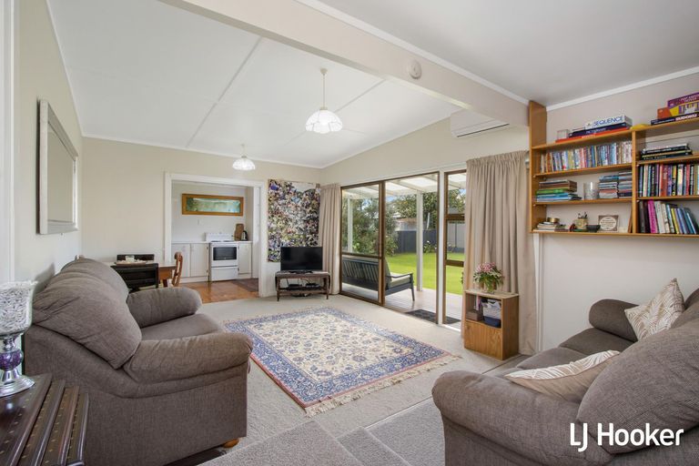 Photo of property in 10 Leo Street, Waihi Beach, 3611