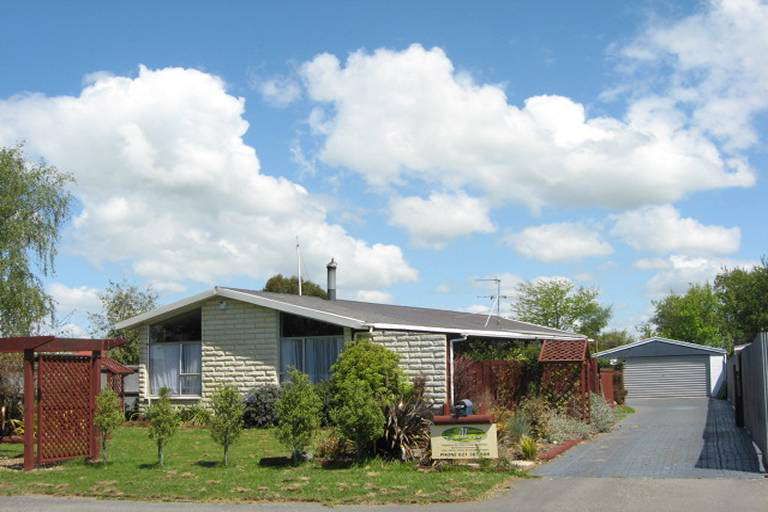 Photo of property in 3 Martyn Street, Rangiora, 7400