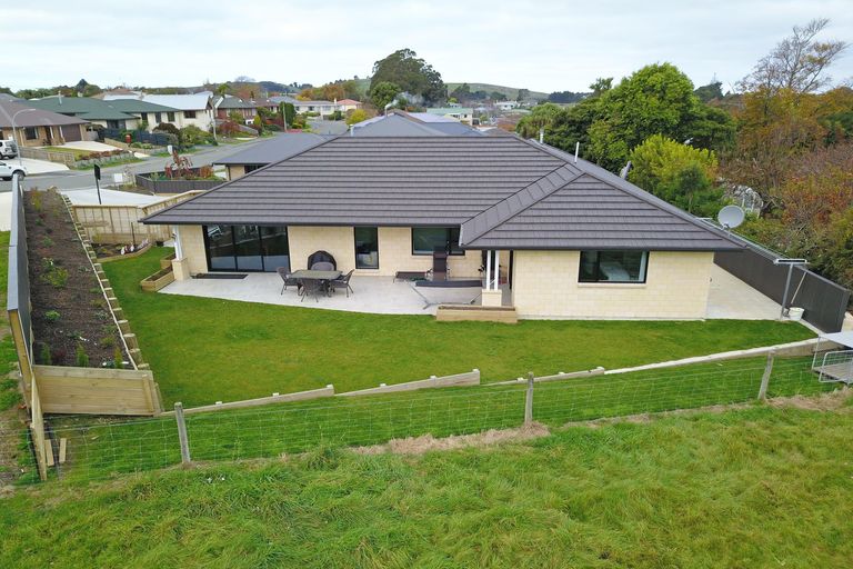 Photo of property in 11 Dove Place, Holmes Hill, Oamaru, 9401