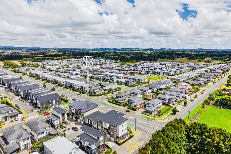 Photo of property in 116a Totara Road, Whenuapai, Auckland, 0618