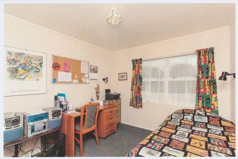 Photo of property in 8 Mahoe Street, Strandon, New Plymouth, 4312