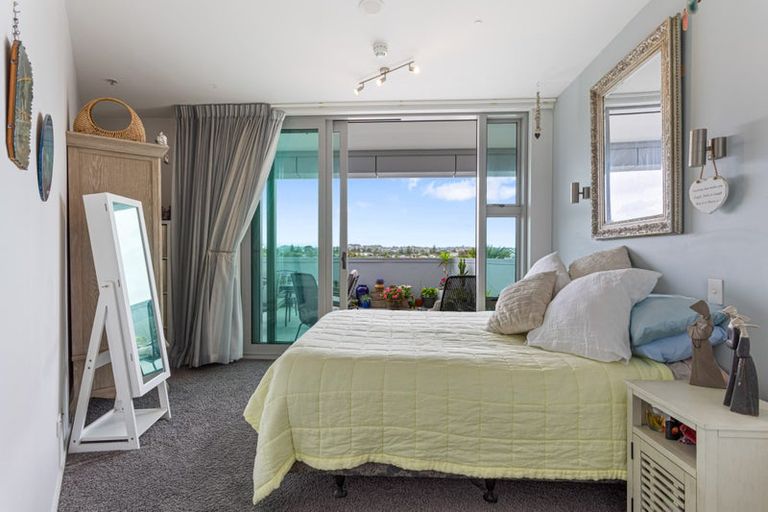 Photo of property in 415/11 Tamariki Avenue, Kelston, Auckland, 0602