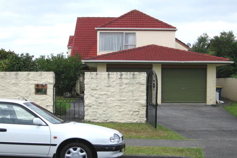 Photo of property in 52 Sartors Avenue, Browns Bay, Auckland, 0630