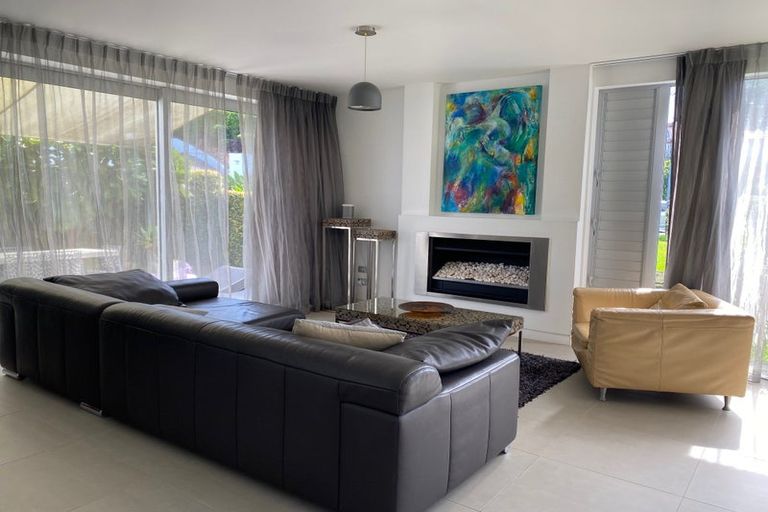 Photo of property in 2 Commodore Parry Road, Castor Bay, Auckland, 0620