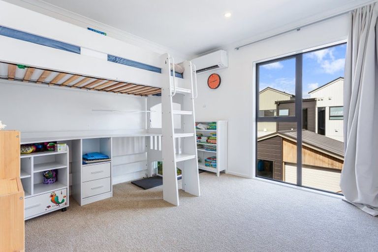 Photo of property in 20 Tuamaka Lane, Hobsonville, Auckland, 0616