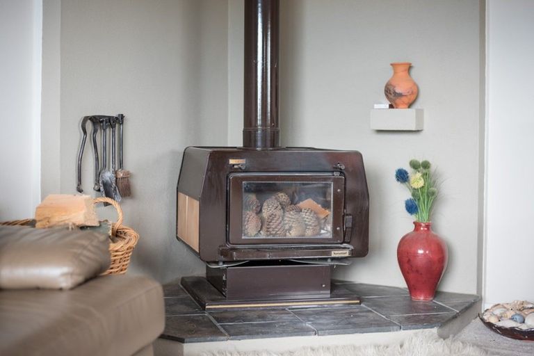 Photo of property in 15 Dalbeth Place, Matangi, Hamilton, 3284