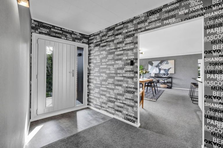 Photo of property in 20 Truby King Street, Merrilands, New Plymouth, 4312