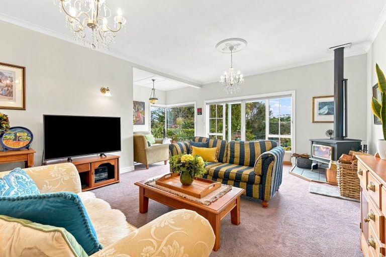 Photo of property in 8a Tirimoana Place, Otamatea, Whanganui, 4501