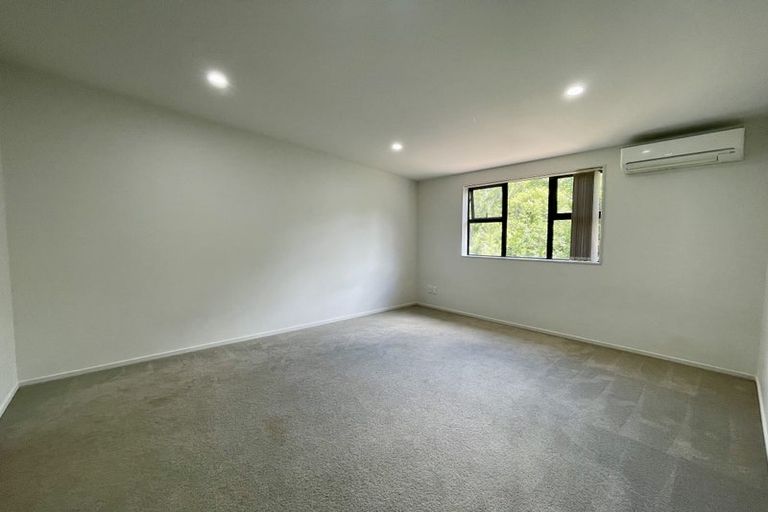 Photo of property in 6b Carlos Drive, Flat Bush, Auckland, 2016