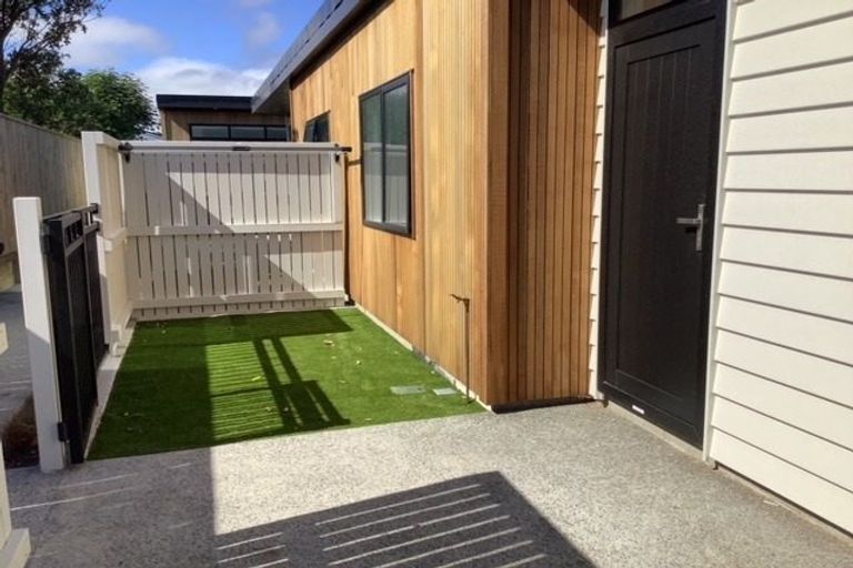 Photo of property in 8a Bolton Street, Petone, Lower Hutt, 5012