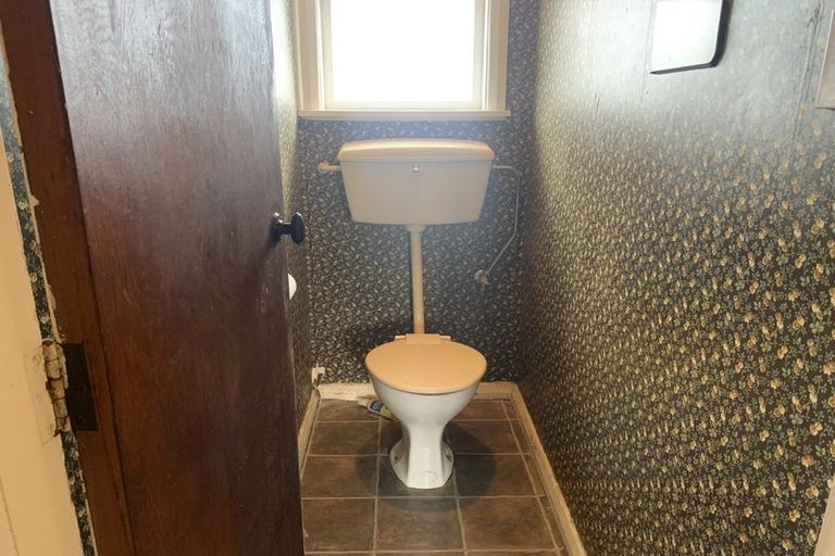 Photo of property in 38 Treadwell Street, Naenae, Lower Hutt, 5011