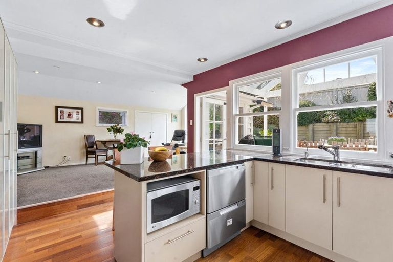 Photo of property in 3 Castor Bay Road, Castor Bay, Auckland, 0620