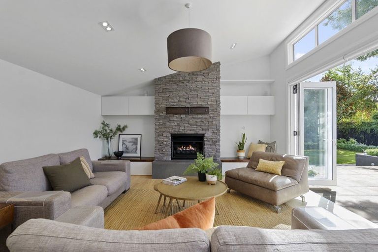 Photo of property in 43 Jacksons Road, Lyttelton, 8082