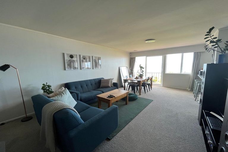 Photo of property in 2/161 Onslow Road, Khandallah, Wellington, 6035