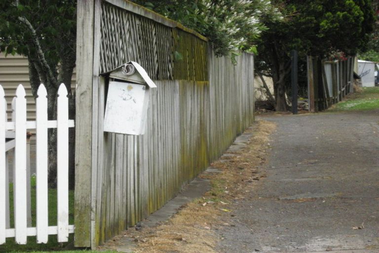 Photo of property in 23 Dalry Place, Mangere Bridge, Auckland, 2022