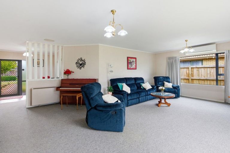 Photo of property in 9 Ashmore Place, Fairy Springs, Rotorua, 3015