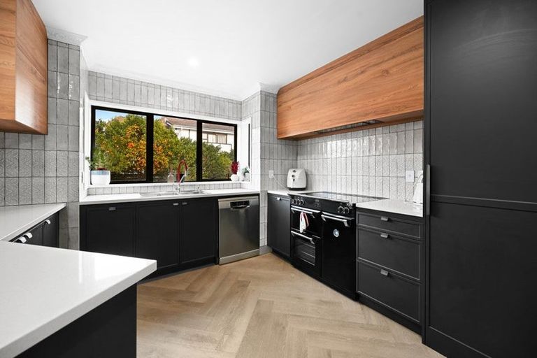 Photo of property in 21 Nielsen Gardens, Rototuna, Hamilton, 3210