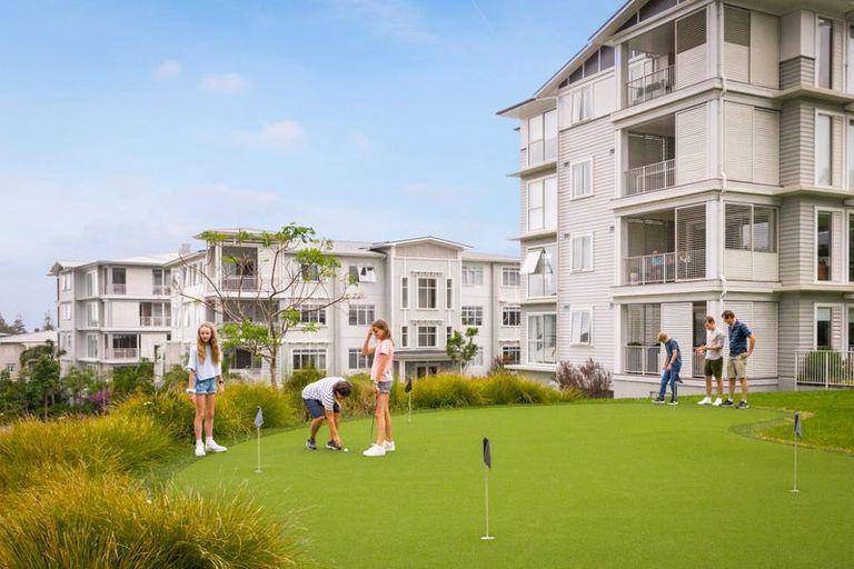 Photo of property in 117 Hibiscus Drive, Orewa, 0931