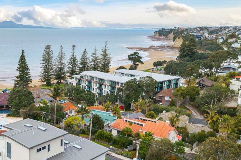 Photo of property in 1/28 Oban Road, Browns Bay, Auckland, 0630