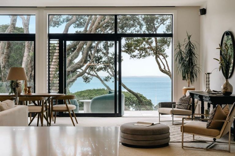 Photo of property in 218a Lake Road, Hauraki, Auckland, 0622