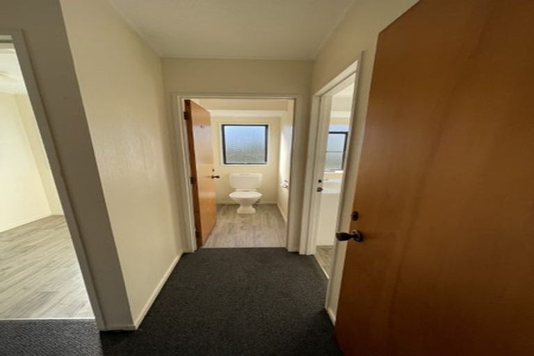 Photo of property in 5 Oreti Place, Clover Park, Auckland, 2019